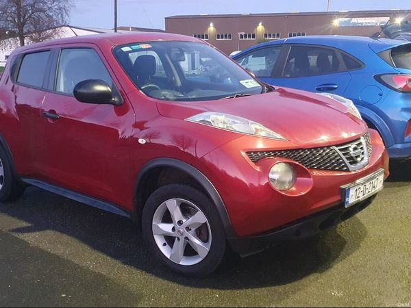 Nissan Juke SUV, Petrol, 2012, Red