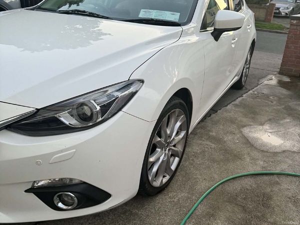 Mazda Mazda3 Saloon, Diesel, 2016, White