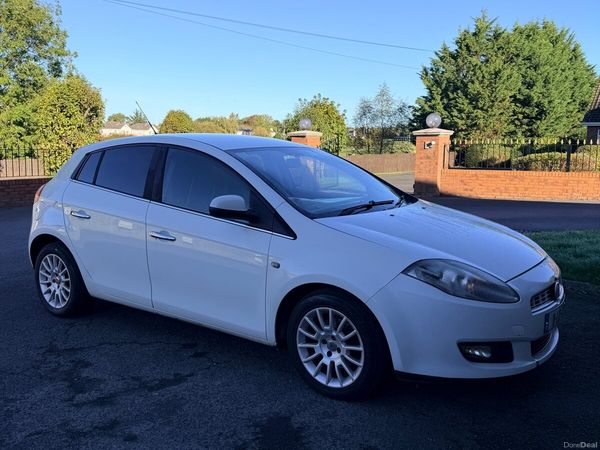 Fiat Bravo Hatchback, Diesel, 2011, White