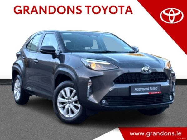 Toyota Yaris Cross Hatchback, Petrol Hybrid, 2024, Grey