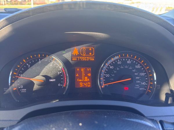 Toyota Avensis Saloon, Diesel, 2011, Blue