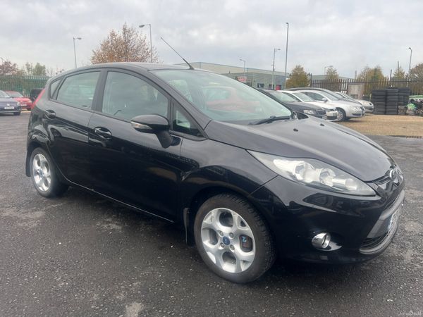 Ford Fiesta Hatchback, Petrol, 2012, Black