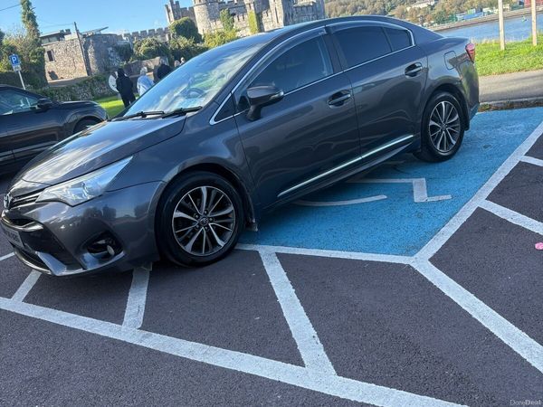 Toyota Avensis Saloon, Diesel, 2018, Grey