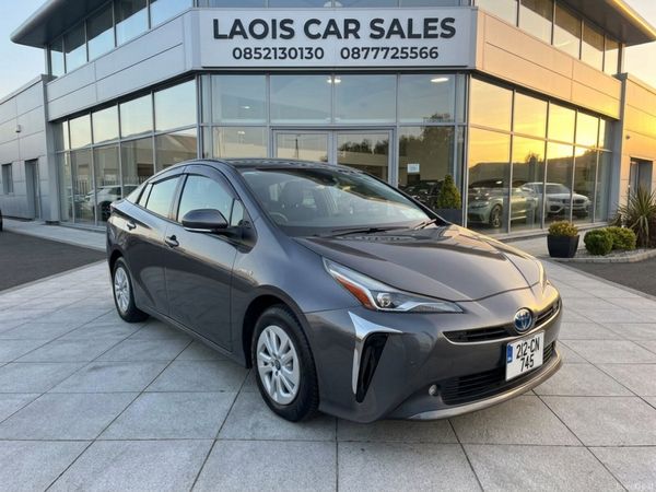 Toyota Prius Hatchback, Petrol Hybrid, 2021, Grey