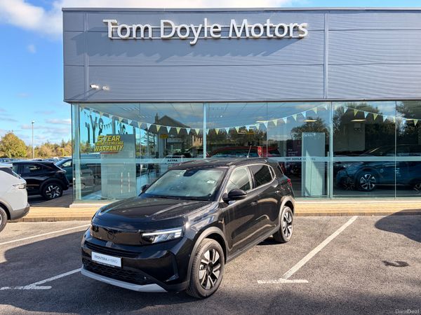 Opel Frontera SUV, Petrol Hybrid, 2027, Black