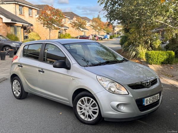Hyundai i20 Hatchback, Petrol, 2010, Silver
