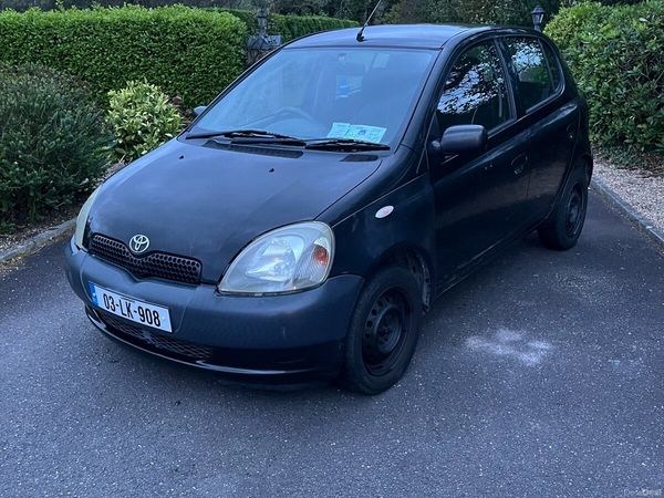 Toyota Yaris Hatchback, Petrol, 2003, Black