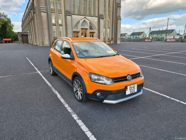 Volkswagen Polo Hatchback, Petrol, 2013, Orange