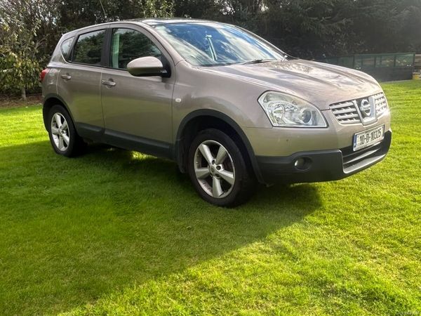 Nissan Qashqai Hatchback, Diesel, 2010, Brown