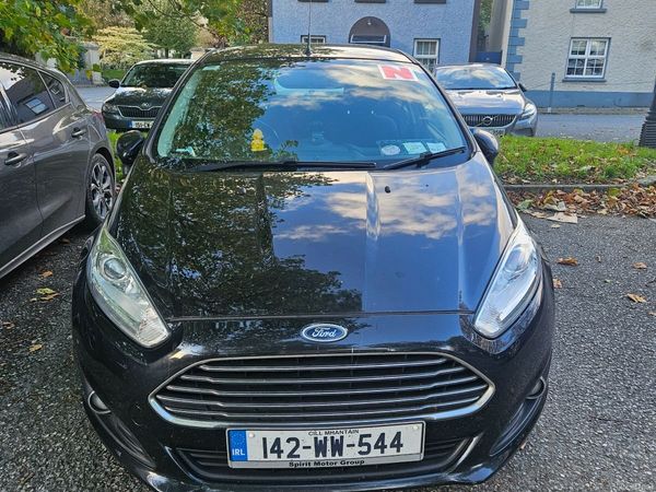 Ford Fiesta Hatchback, Petrol, 2014, Black