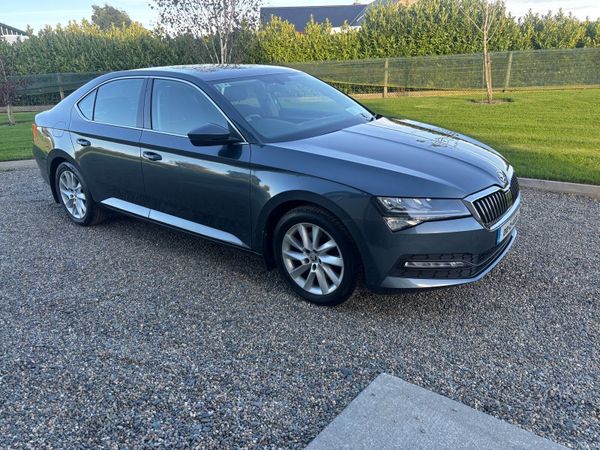 Skoda Superb Saloon, Diesel, 2021, Grey