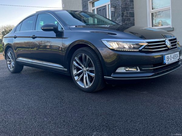 Volkswagen Passat Saloon, Diesel, 2019, Black