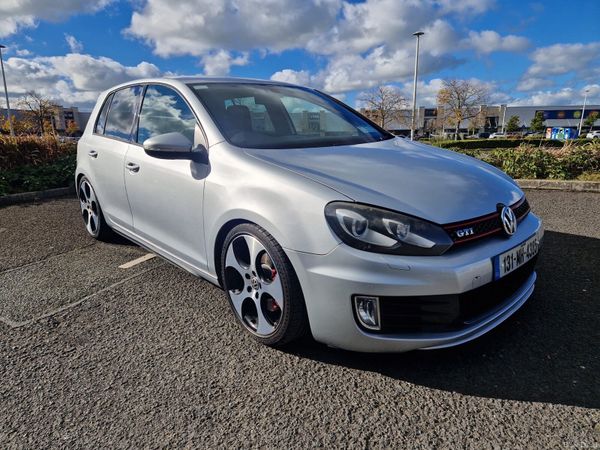 Volkswagen Golf Hatchback, Petrol, 2013, Silver