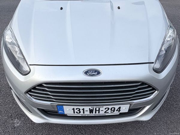 Ford Fiesta Hatchback, Petrol, 2013, Silver
