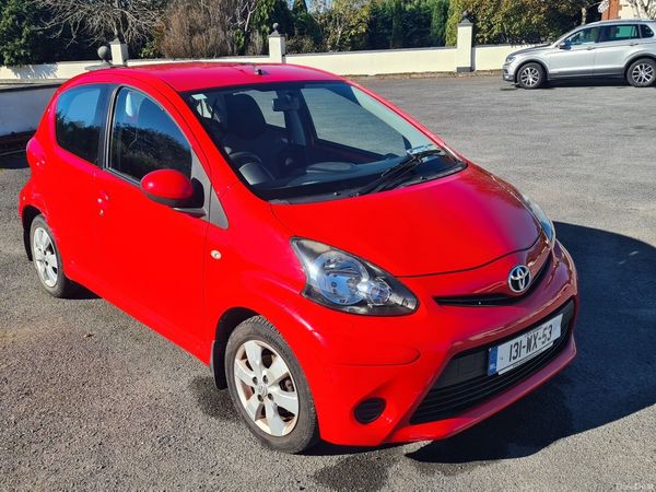 Toyota Aygo Hatchback, Petrol, 2013, Red