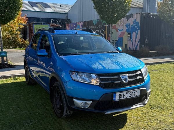 Dacia Sandero Stepway Hatchback, Diesel, 2015, Blue