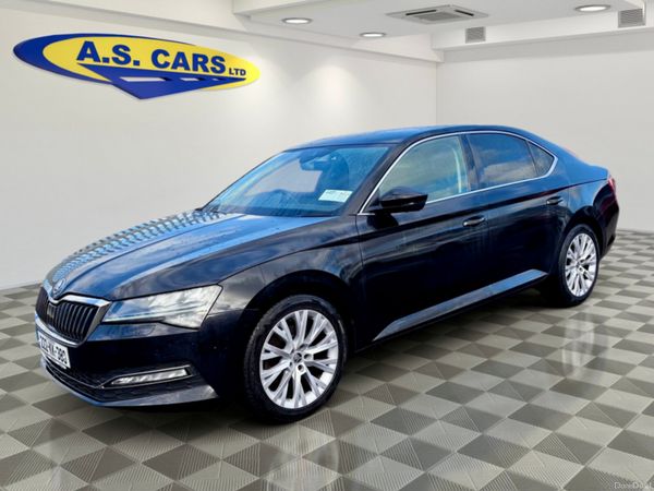 Skoda Superb Hatchback, Diesel, 2022, Black