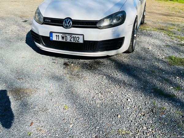 Volkswagen Golf Hatchback, Diesel, 2011, White