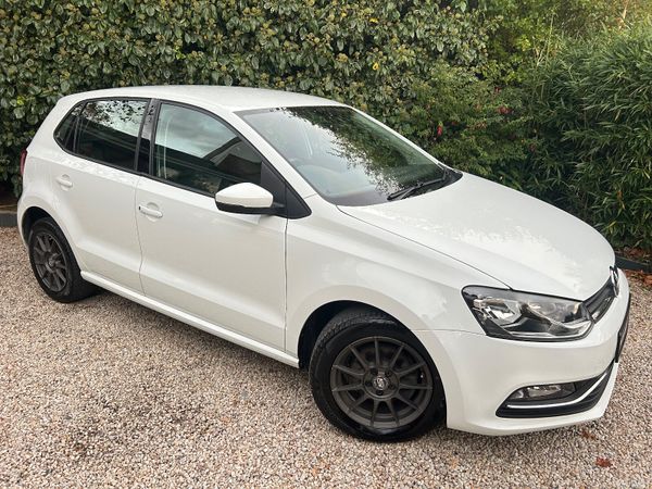 Volkswagen Polo Hatchback, Petrol, 2016, White