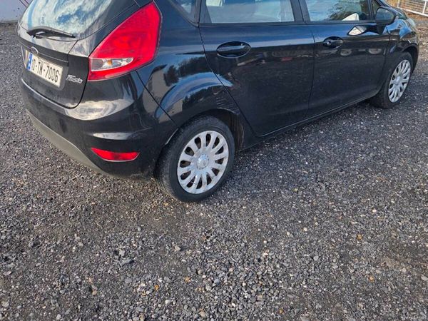 Ford Fiesta Hatchback, Petrol, 2010, Black