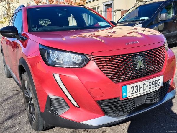 Peugeot 2008 MPV, Electric, 2023, Red