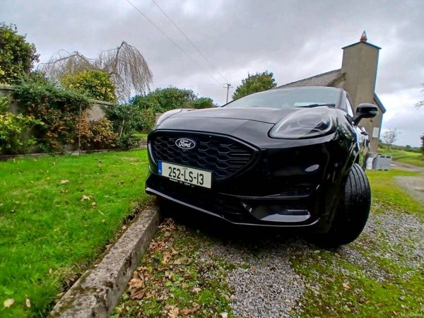 Ford Puma MPV, Petrol, 2025, Black