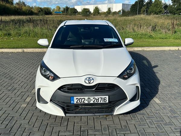 Toyota Yaris Hatchback, Petrol, 2020, White