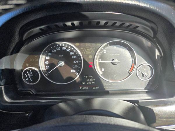 BMW 5-Series Saloon, Diesel, 2012, Grey