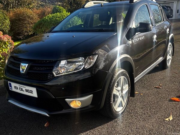 Dacia Sandero Stepway Hatchback, Diesel, 2015, Black