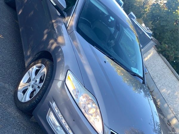 Ford Mondeo Hatchback, Diesel, 2012, Brown