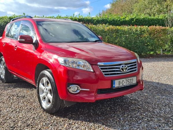 Toyota RAV4 SUV, Diesel, 2011, Red
