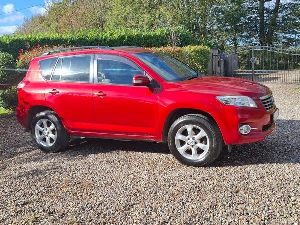 Toyota RAV4 SUV, Diesel, 2011, Red
