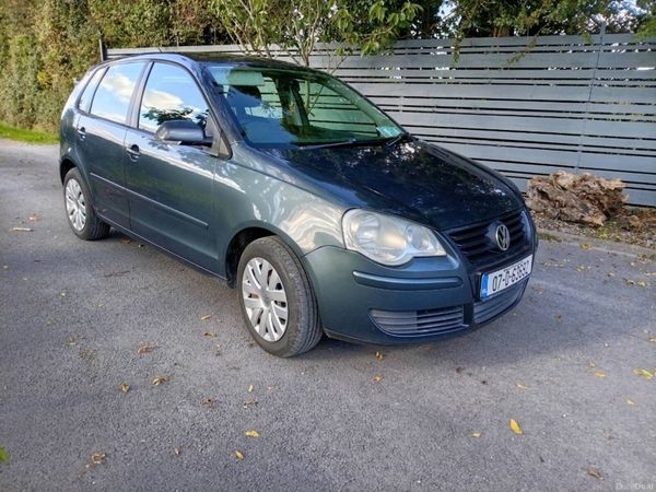 Volkswagen Polo Hatchback, Petrol, 2007, Grey