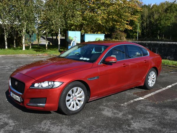 Jaguar XF Saloon, Diesel, 2016, Red