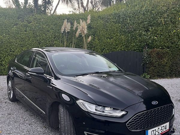 Ford Mondeo Hatchback, Diesel, 2017, Black