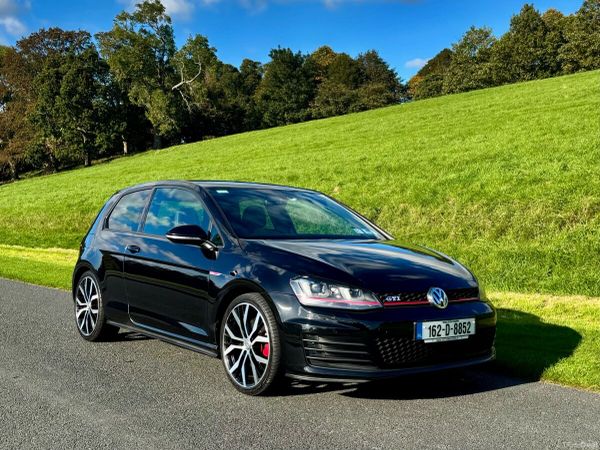 Volkswagen Golf Hatchback, Petrol, 2016, Black