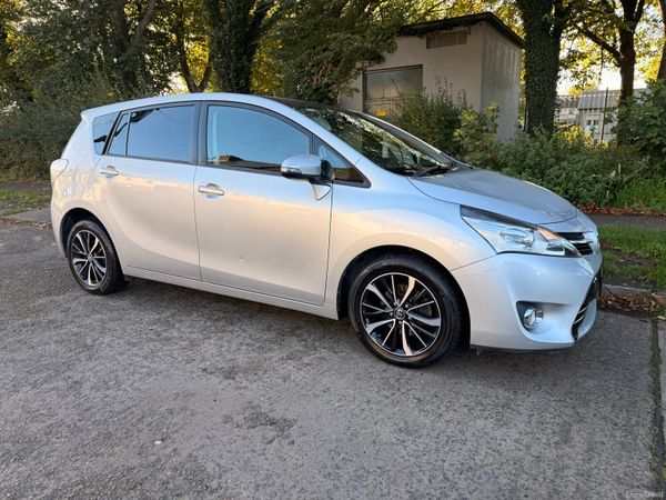 Toyota Verso MPV, Diesel, 2017, Grey