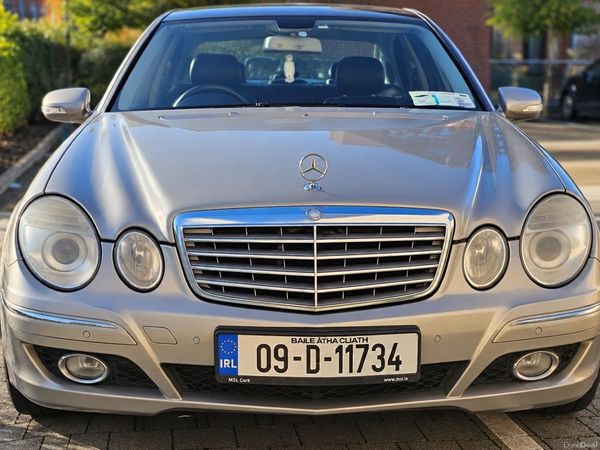 Mercedes-Benz E-Class Saloon, Petrol, 2009, Silver