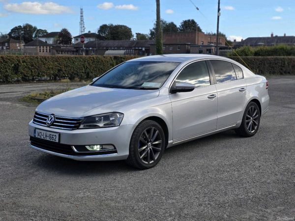 Volkswagen Passat Saloon, Diesel, 2014, Silver