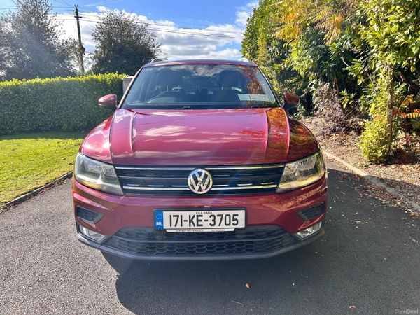 Volkswagen Tiguan SUV, Diesel, 2017, Red