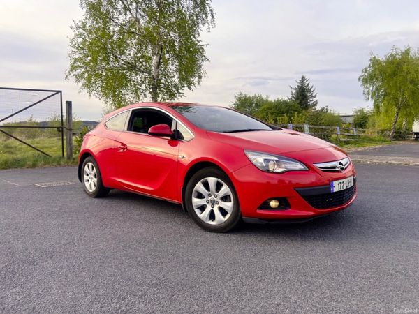 Opel Astra Hatchback, Petrol, 2017, Red