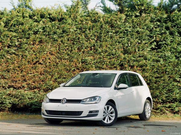 Volkswagen Golf Hatchback, Petrol, 2016, White