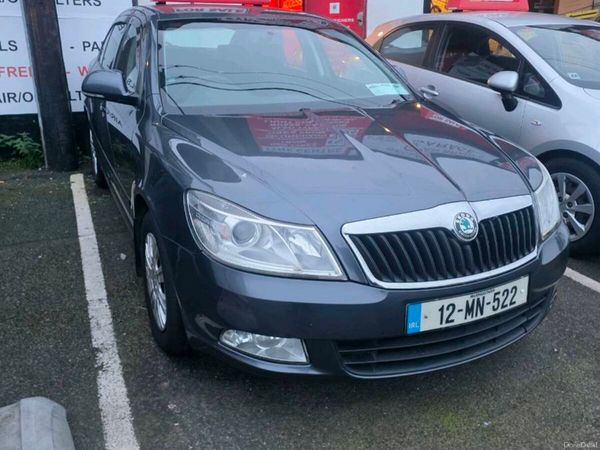 Opel Astra MPV, Diesel, 2012, Red