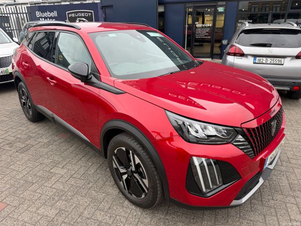 Peugeot 2008 MPV, Petrol, 2025, Red