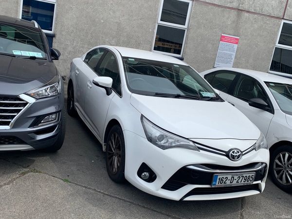 Toyota Avensis Saloon, Diesel, 2016, White