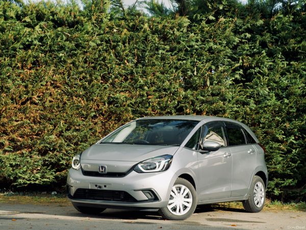 Honda Fit Hatchback, Petrol Plug-in Hybrid, 2021, Silver