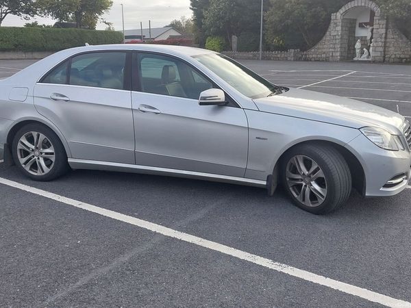 Mercedes-Benz E-Class Saloon, Diesel, 2012, Silver