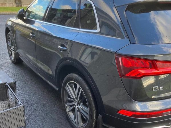 Audi Q5 SUV, Diesel, 2018, Grey