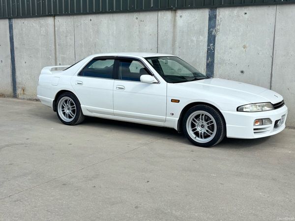Nissan Skyline Saloon, Petrol, 1996, White