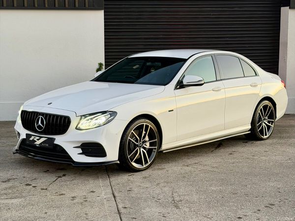 Mercedes-Benz 300 Saloon, Petrol Hybrid, 2020, White